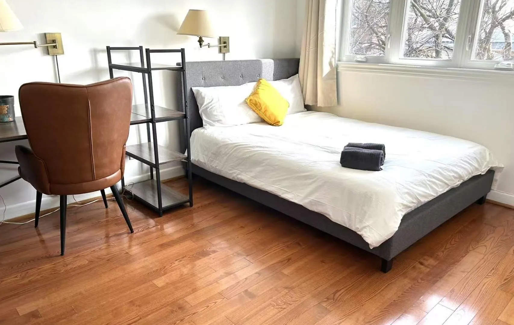 Guest house Comfortable Stay Room Close To Lawrence Ave E Restaurants And Markets Toronto