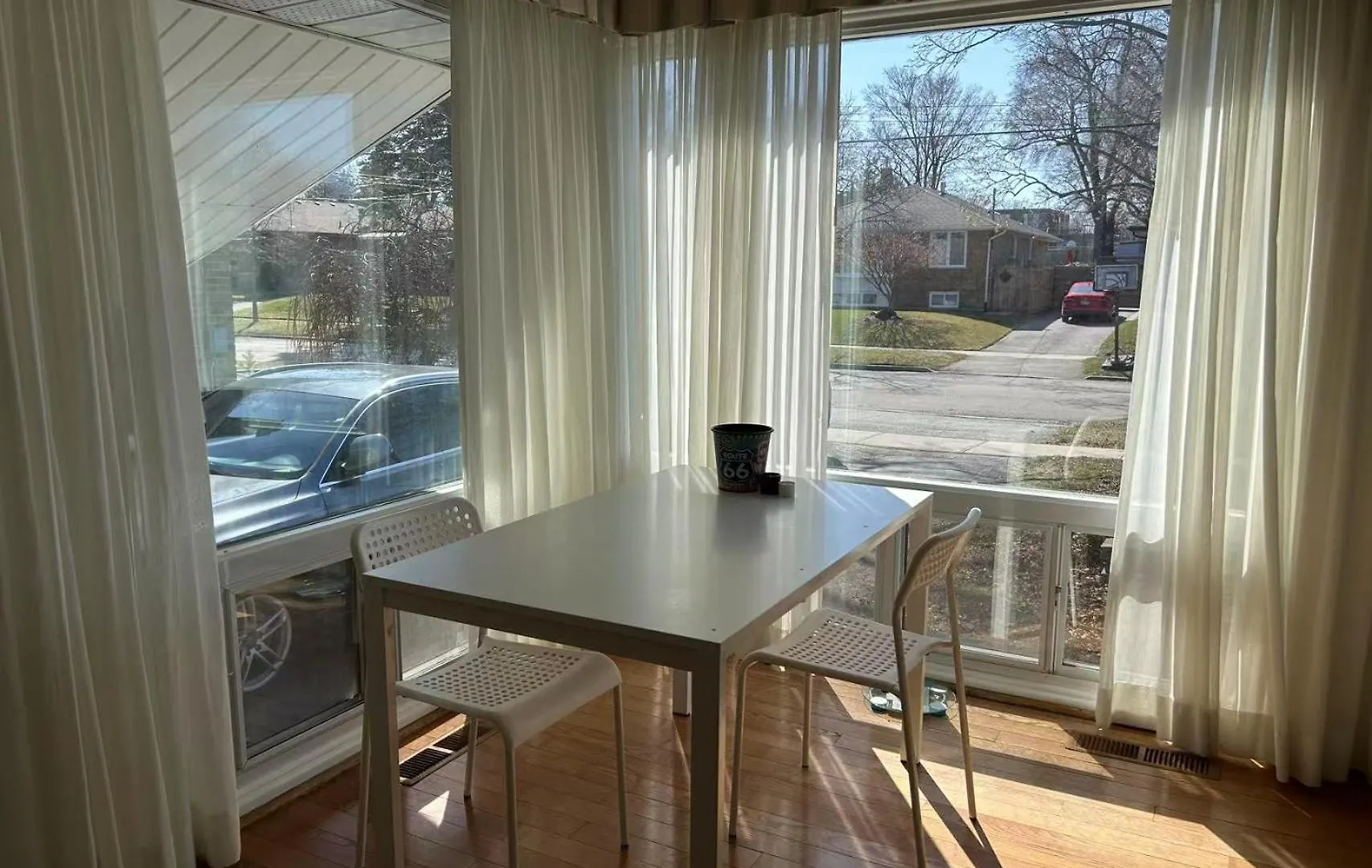 Comfortable Stay Room Close To Lawrence Ave E Restaurants And Markets Toronto